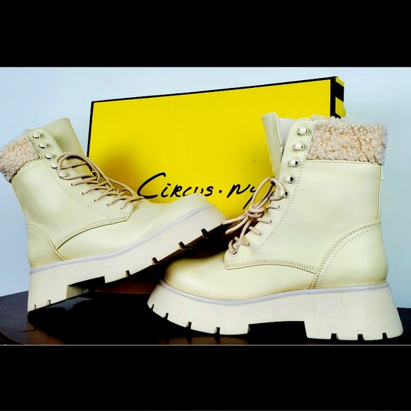 Circus by Sam Edelman Women's Larsa Ivory Cream Combat Boot Saks Fifth Ave NWT - Picture 6 of 16